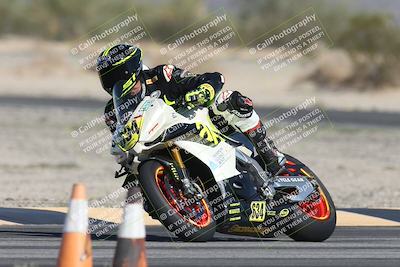 media/Oct-30-2025-Racers Edge (Thu) [[dabbdaf680]]/2-A Group/Session 2 (Turn 5)/